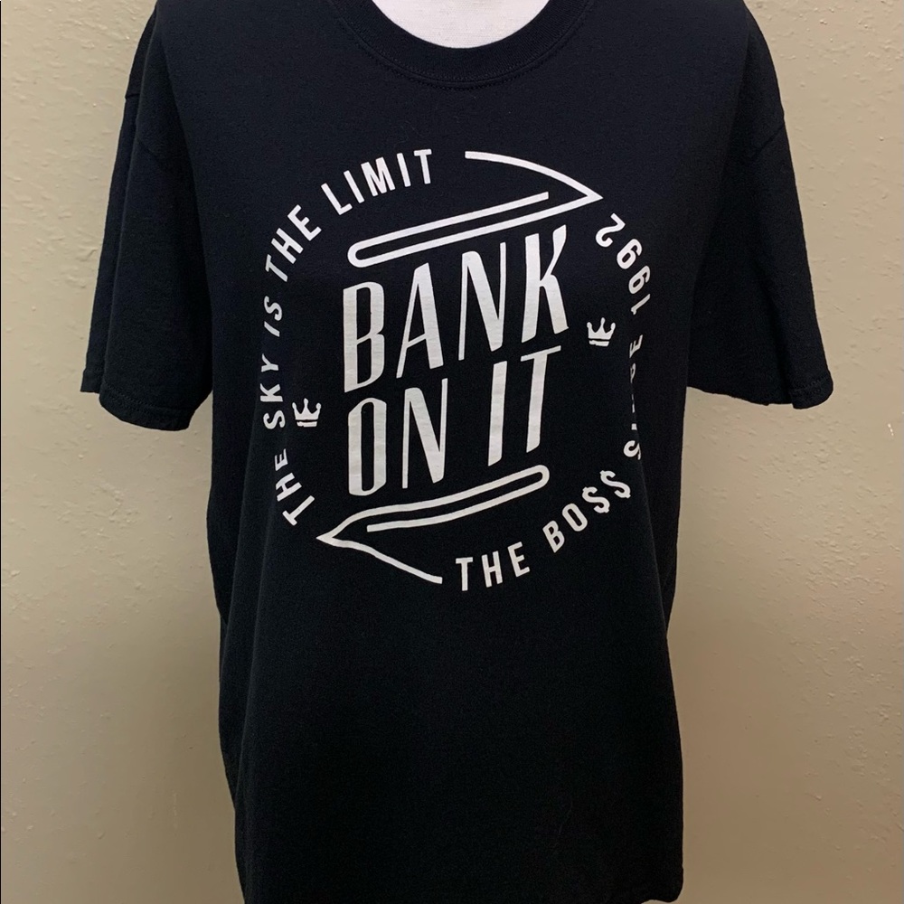 Black Tee